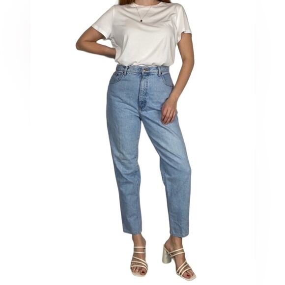 Vintage 90s Enuf International Classic Light Wash High Waisted Tapered Mom Jeans - Picture 2 of 14